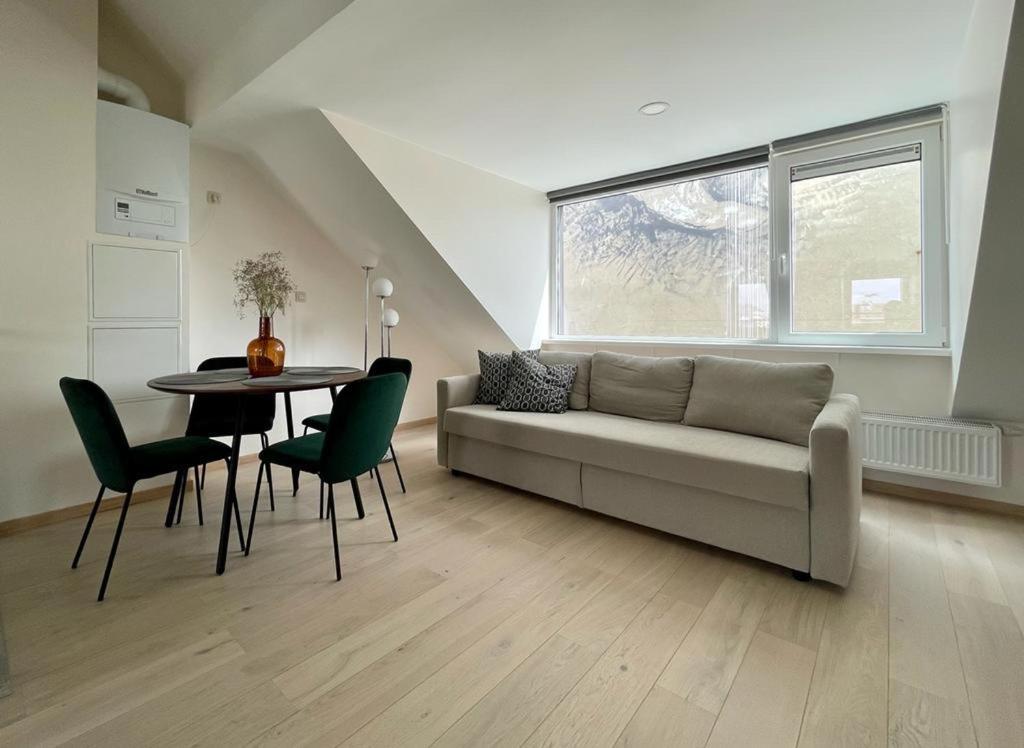 Charming Duplex On The Canal 브뤼셀 외부 사진